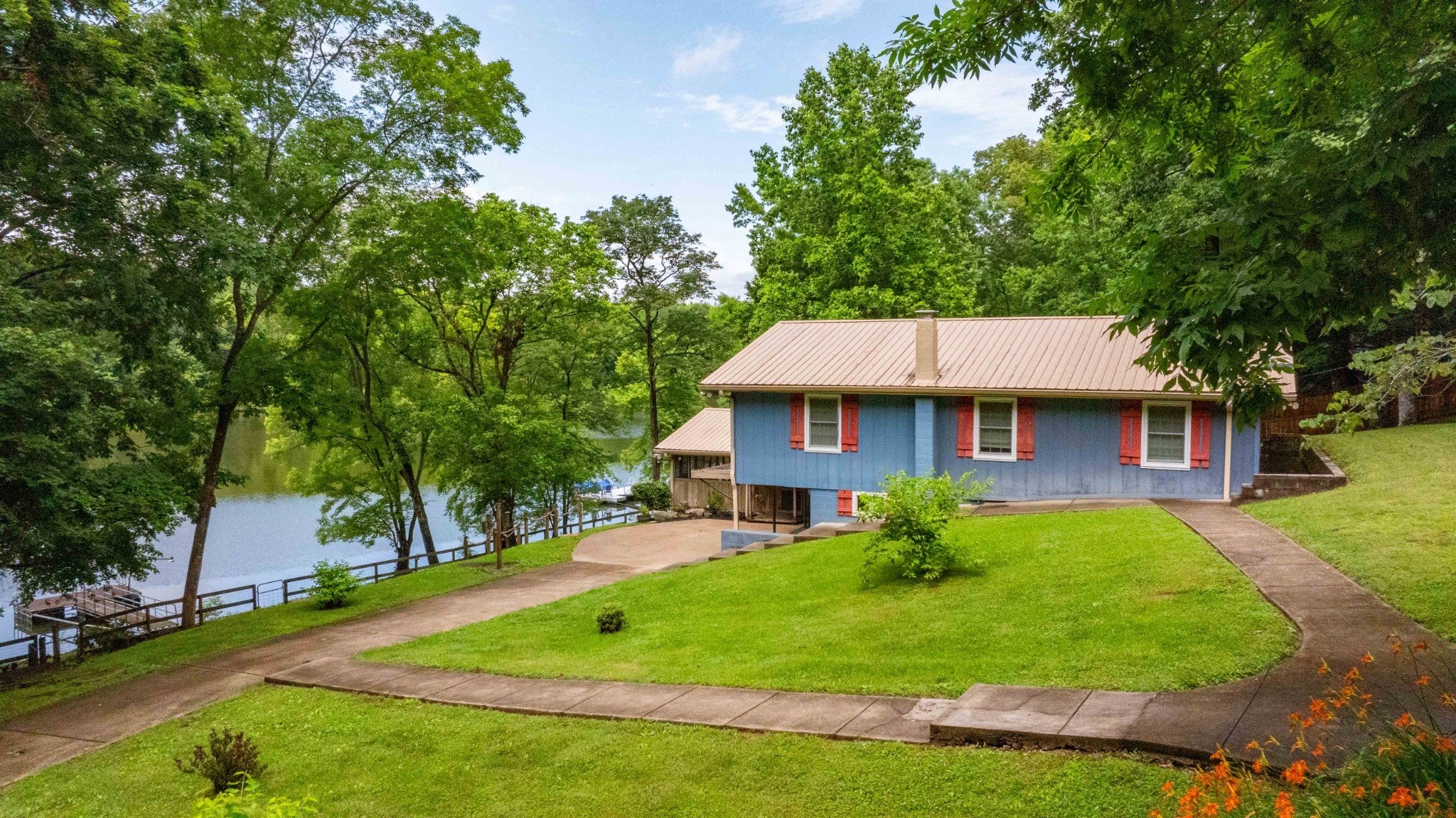 Photo of Listing #2907121
