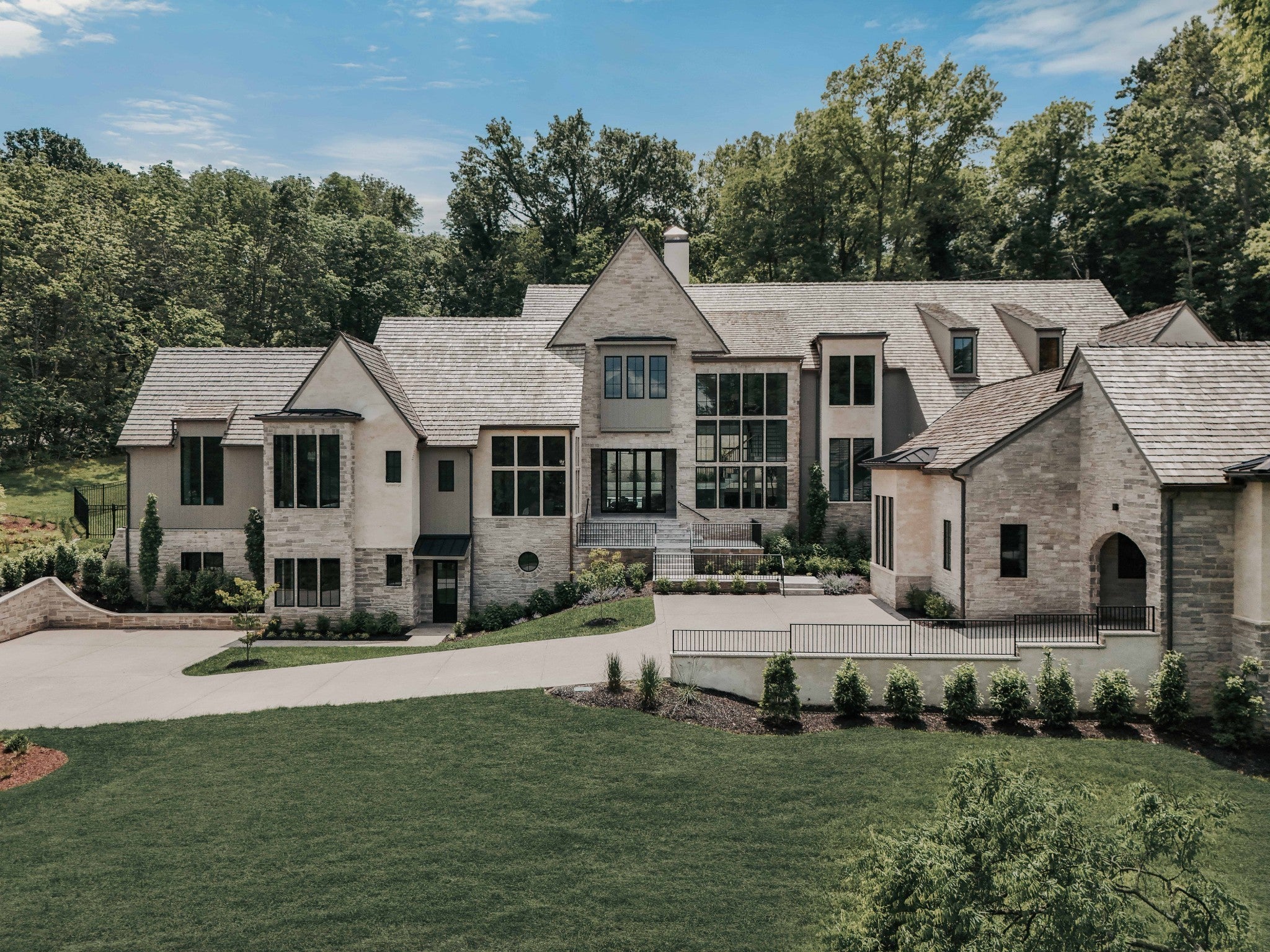 Photo of Listing #2907122