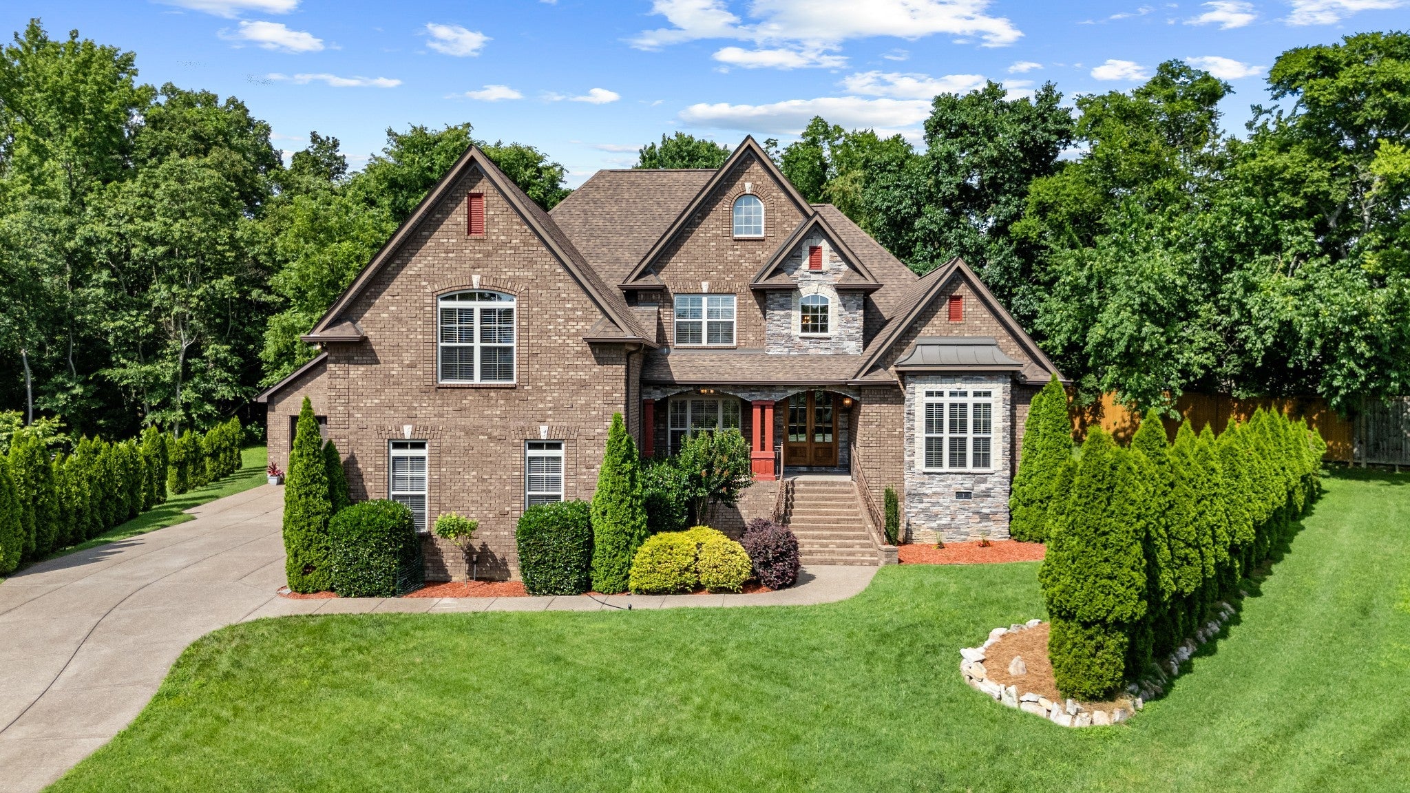 Photo of Listing #2907476