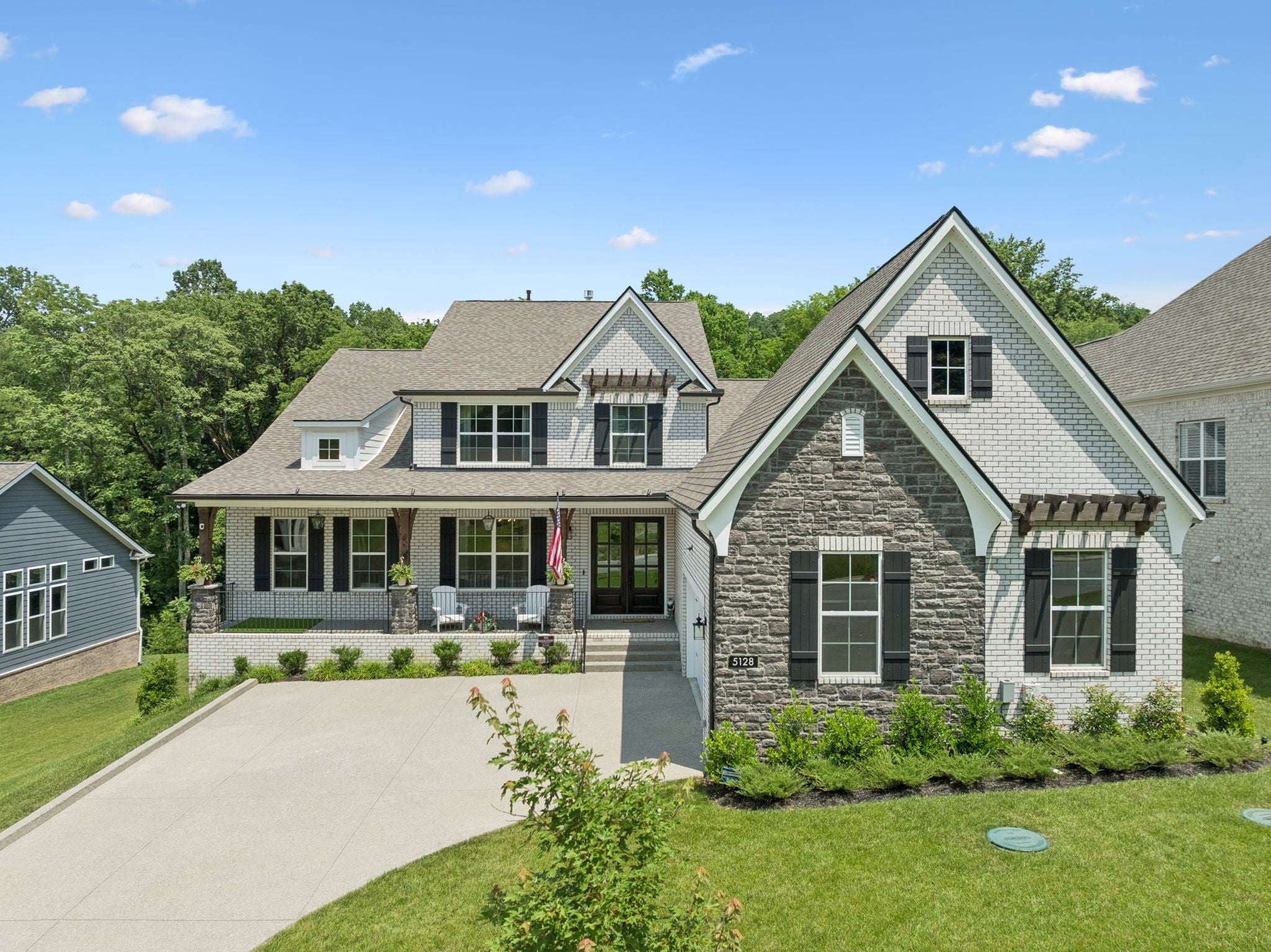 Photo of Listing #2907803
