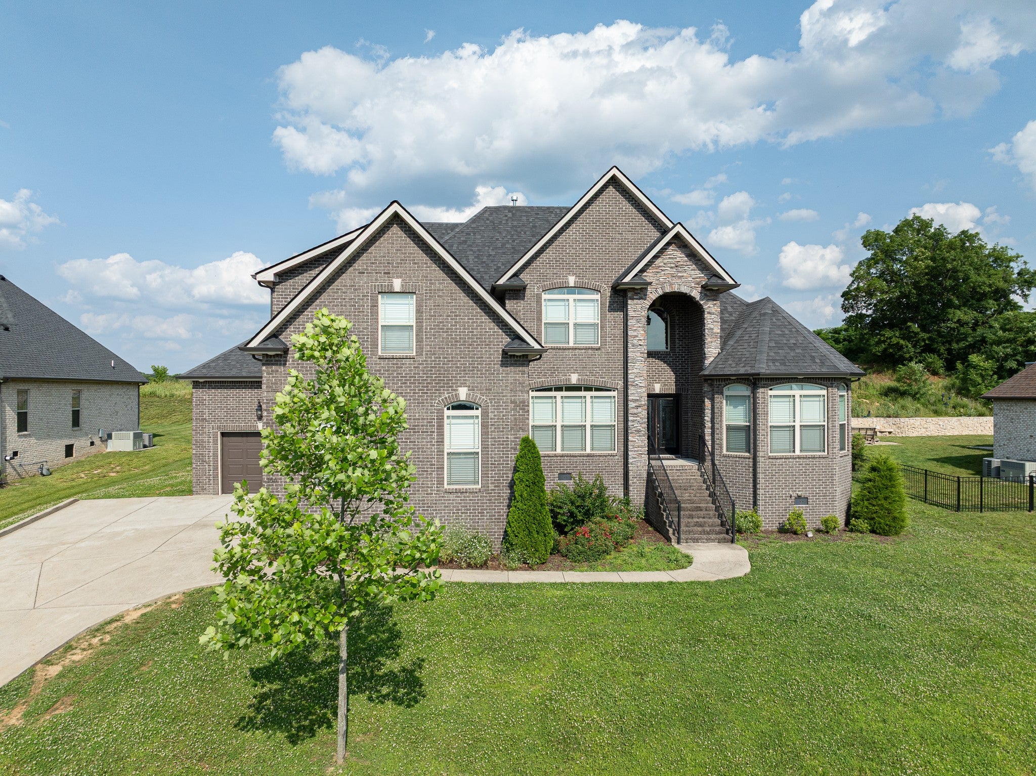 Photo of Listing #2907877