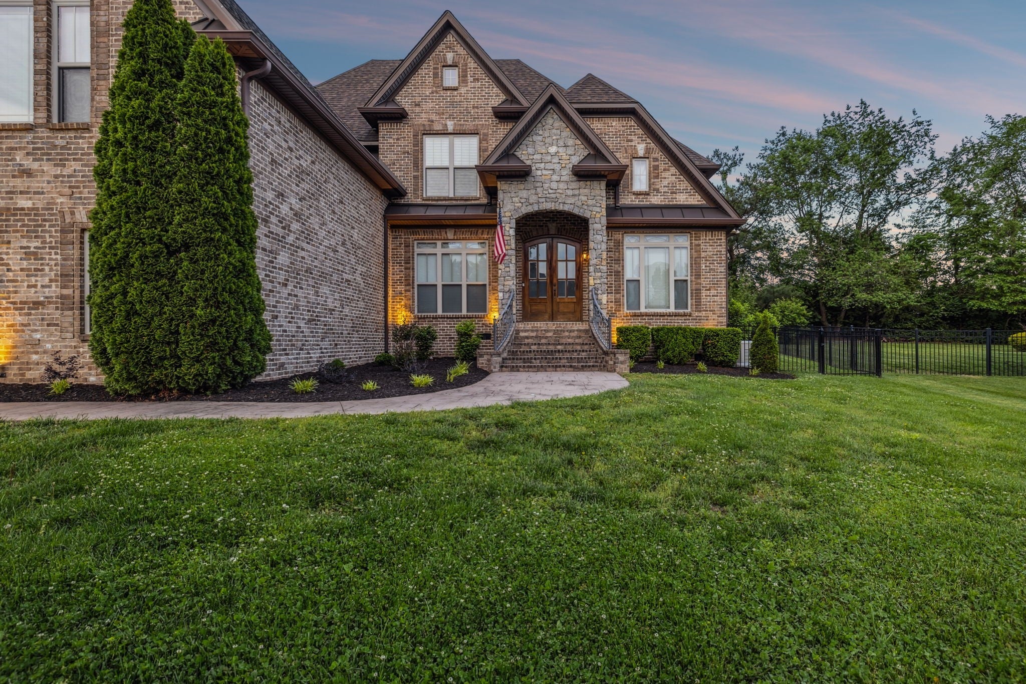 Photo of Listing #2907992