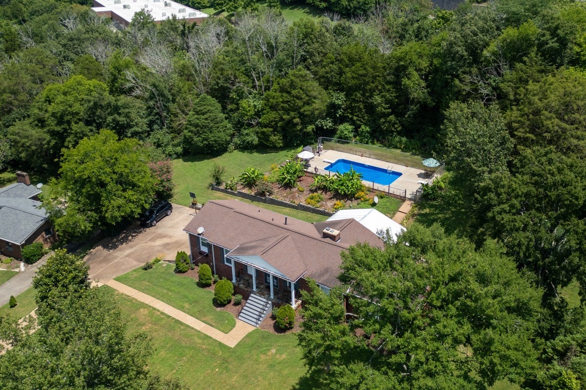 Photo of Listing #2908135