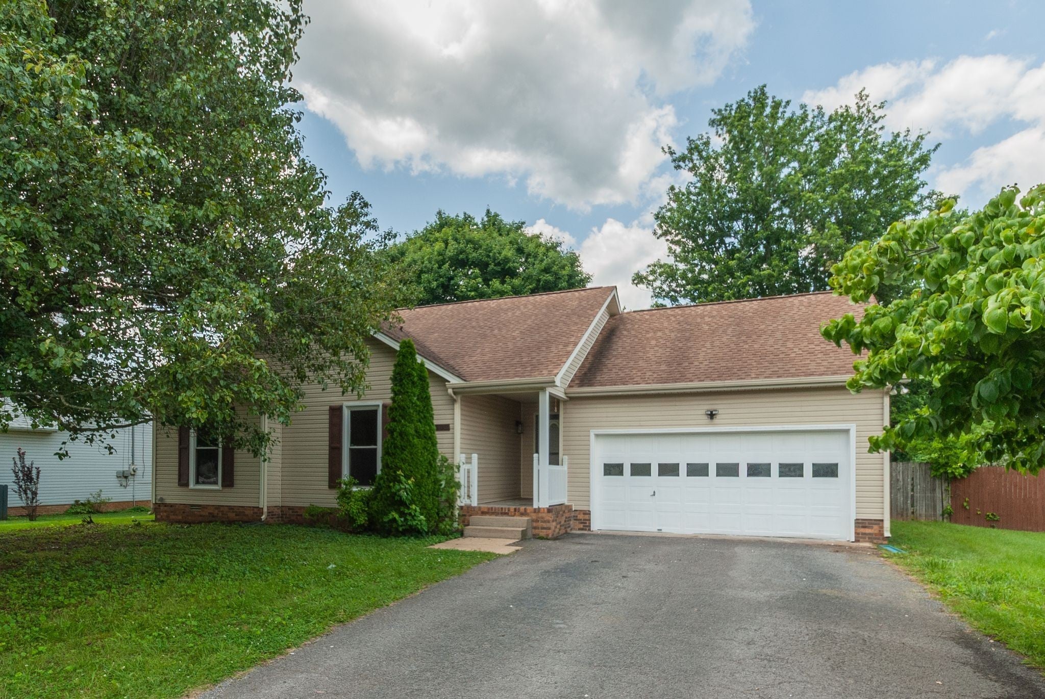 Photo of Listing #2908152