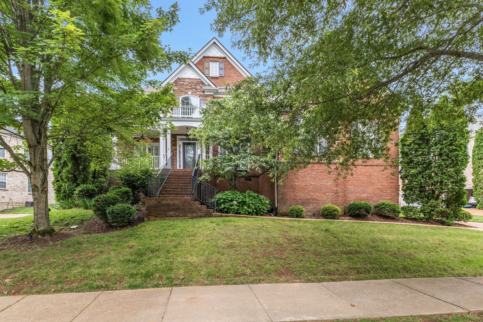 Photo of Listing #2908158