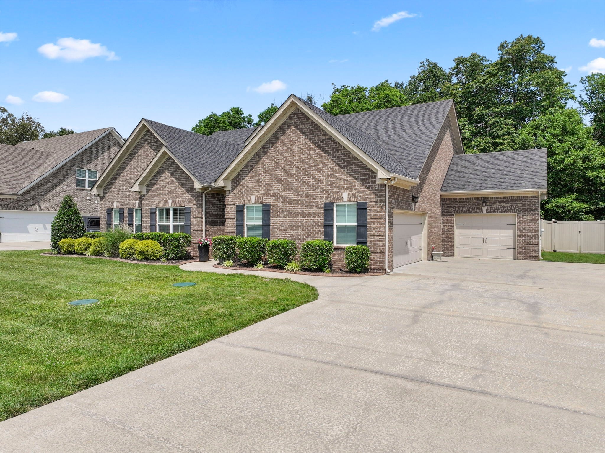 Photo of Listing #2908206