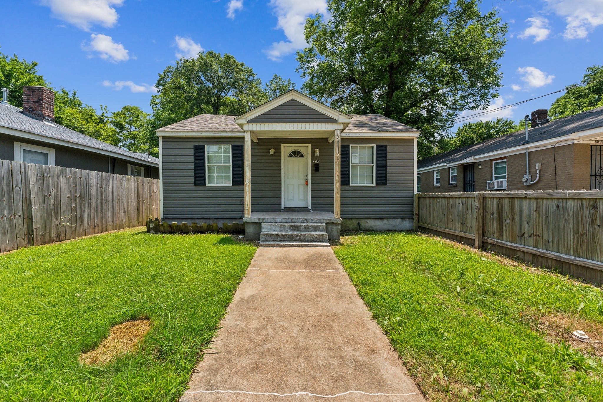 Photo of Listing #2908650