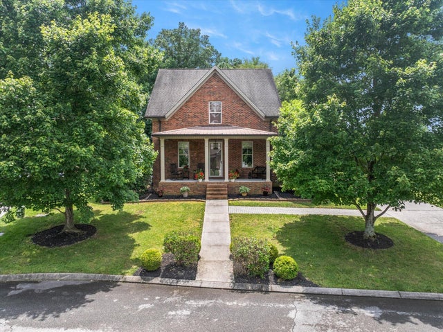 1886 Preservation Drive Ne, Cleveland