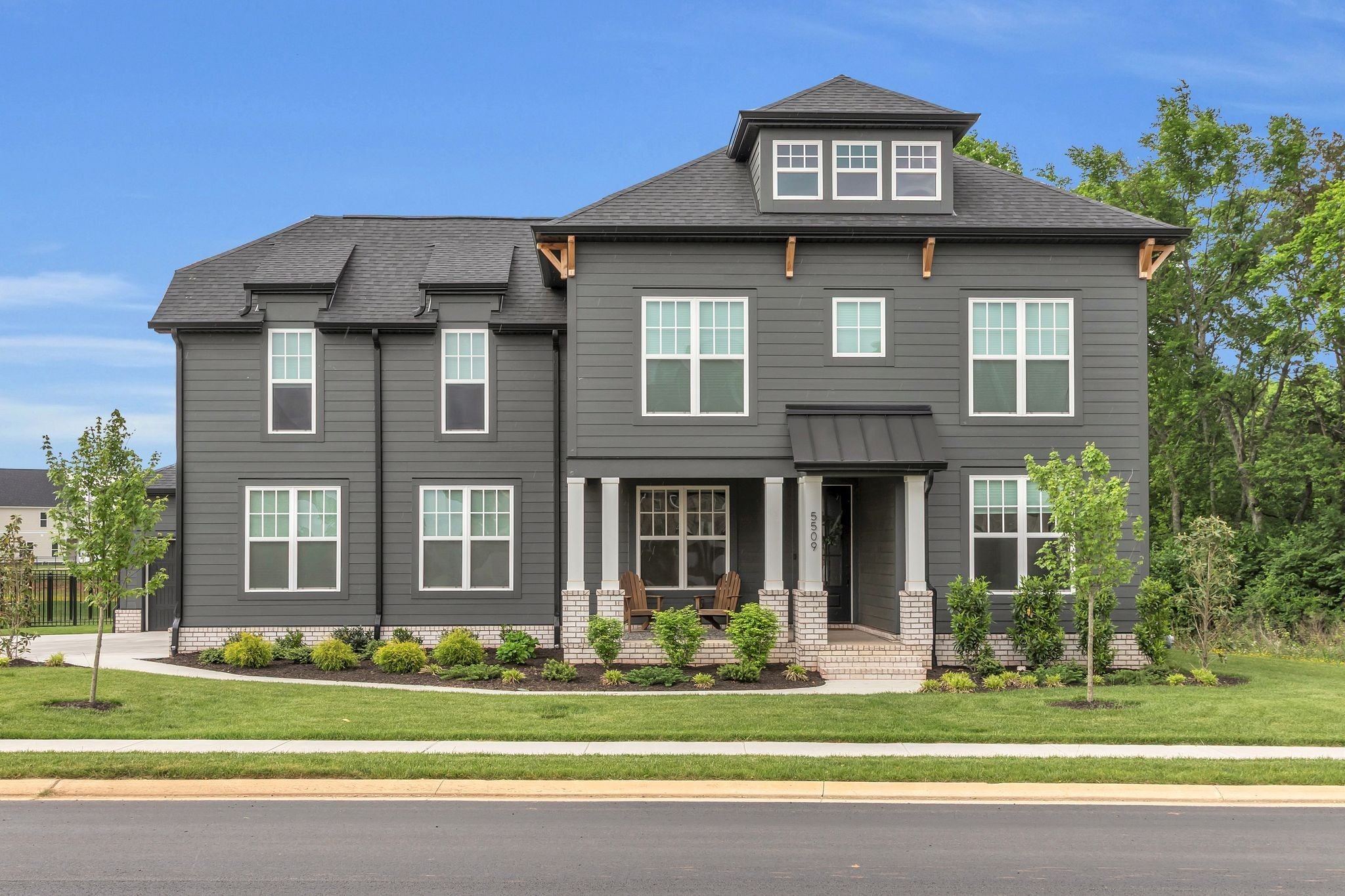 Photo of Listing #2913842