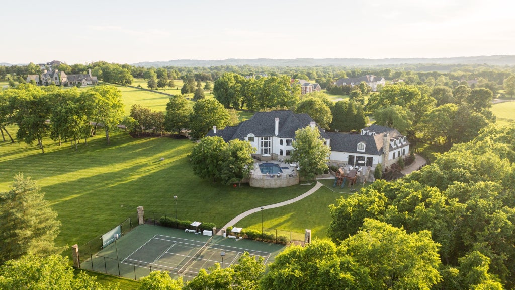 2410 Hidden River Ln, Franklin