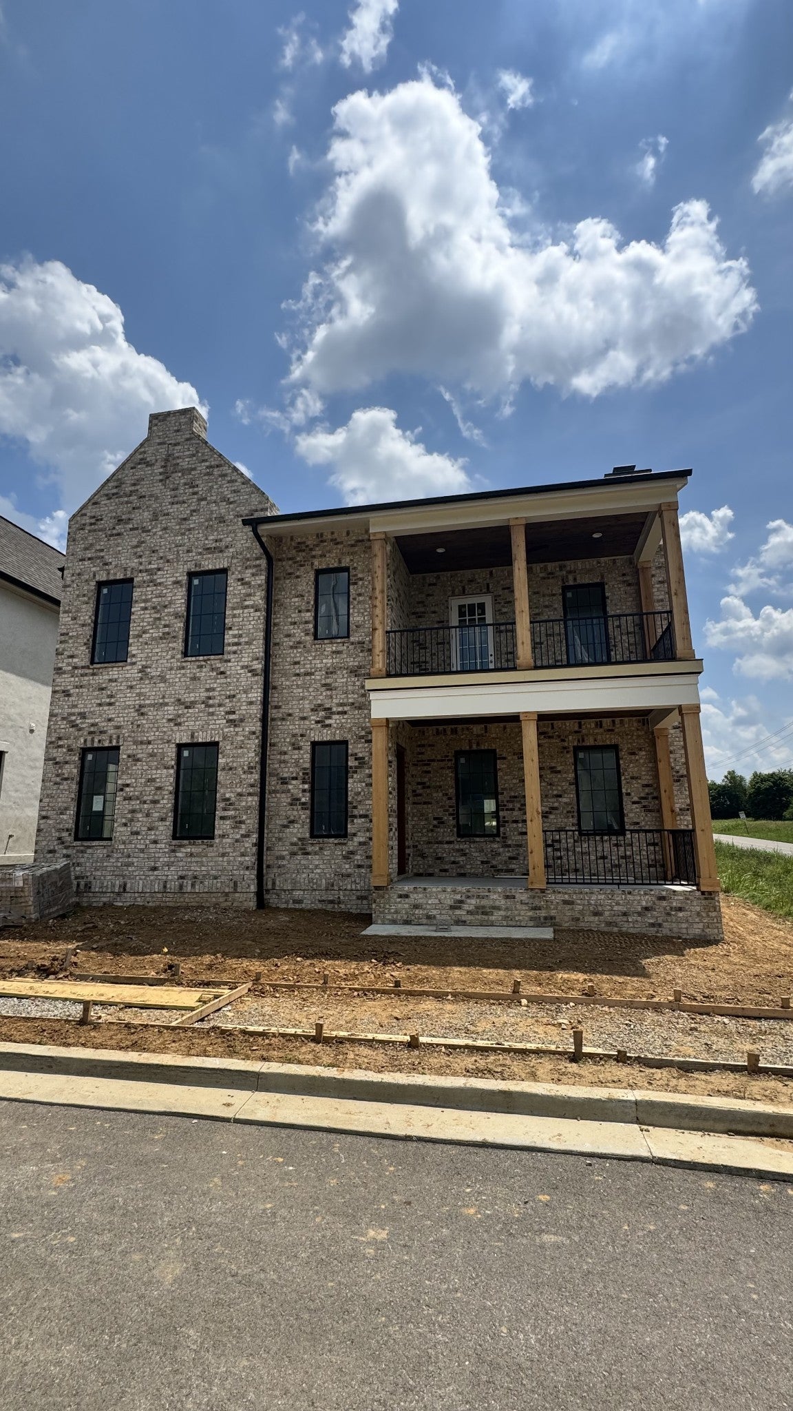 Photo of Listing #2914101