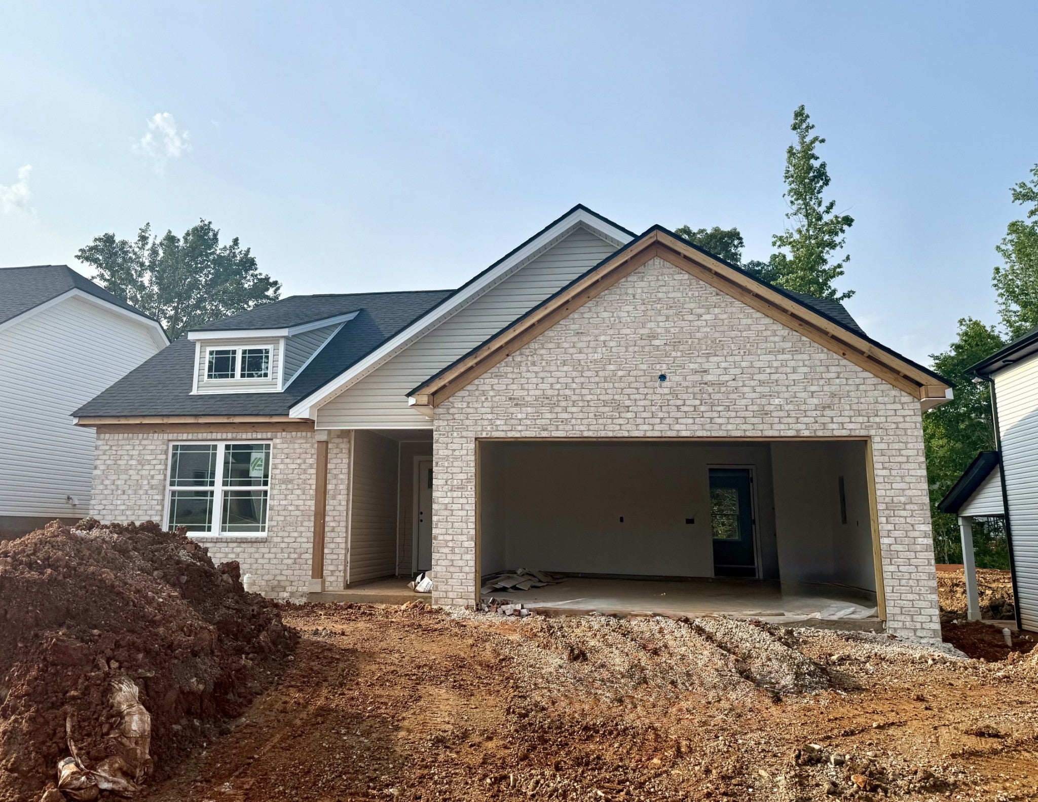 Photo of Listing #2914395