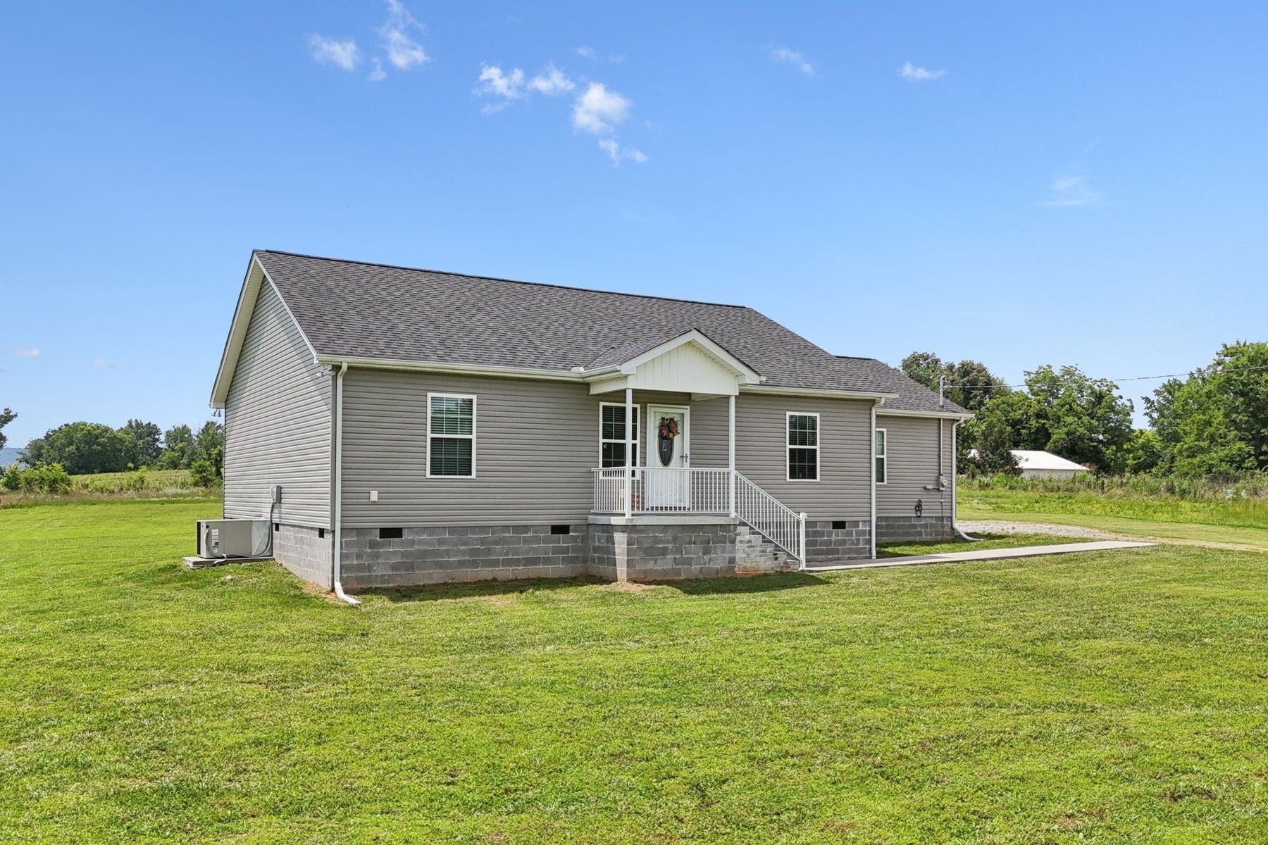 Photo of Listing #2915068