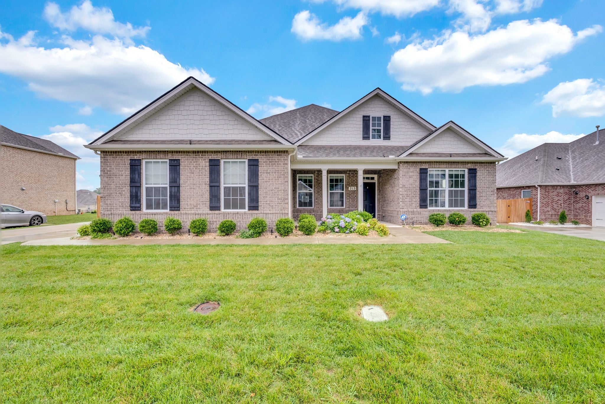 Photo of Listing #2915157