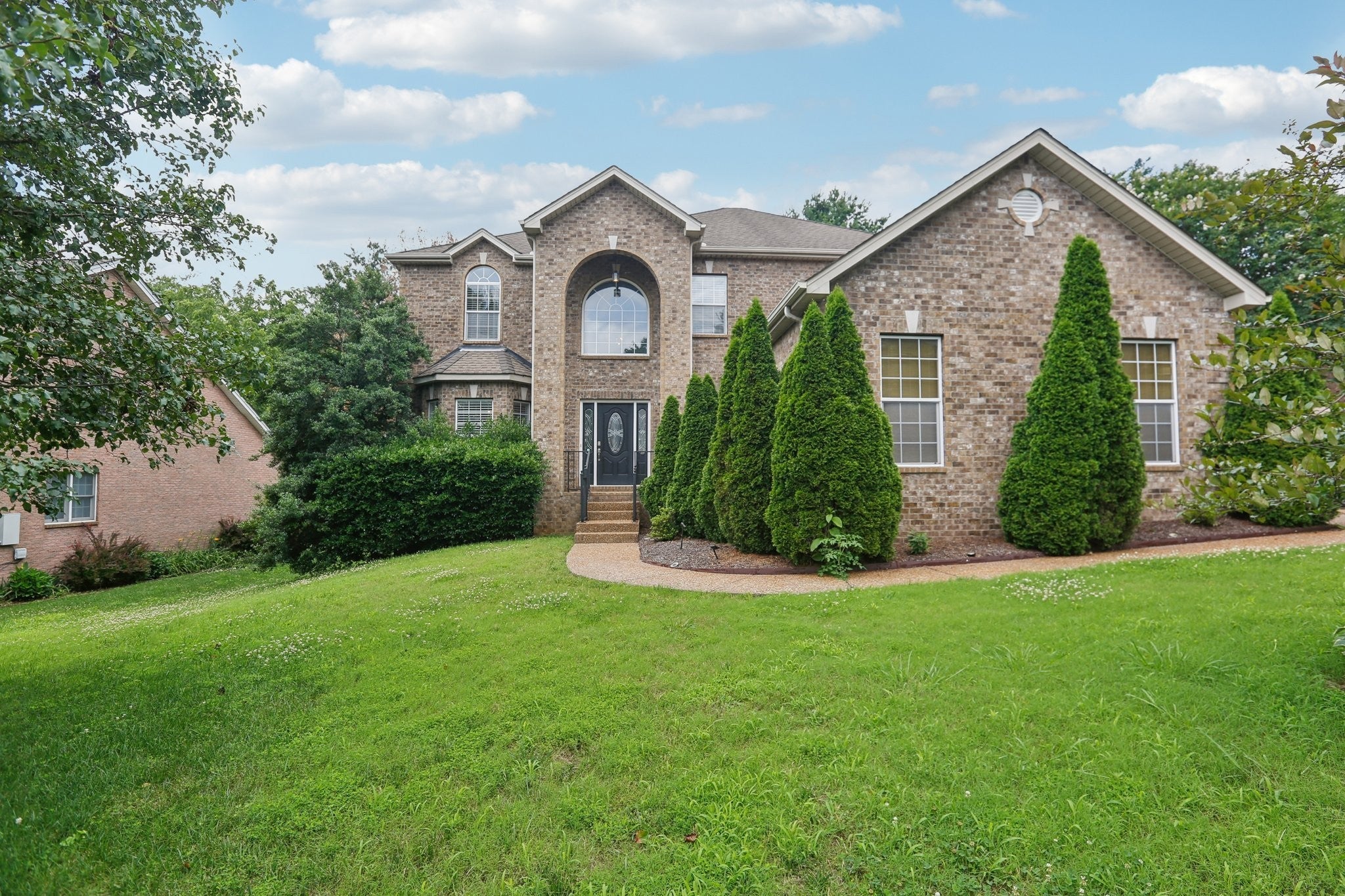 Photo of Listing #2915378