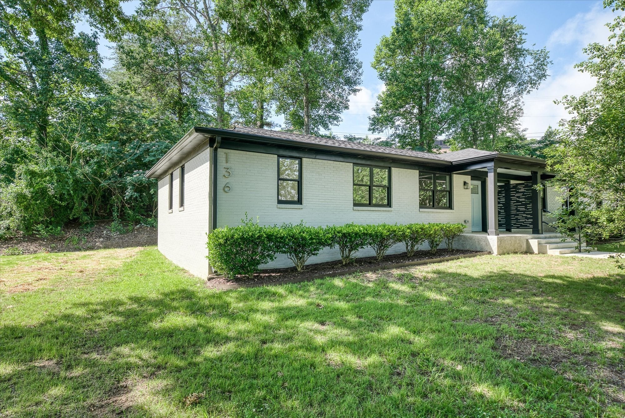Photo of Listing #2915568