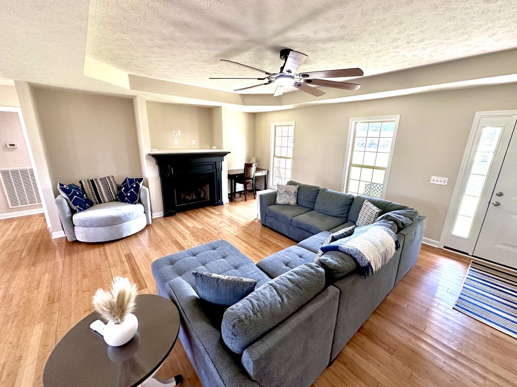 278 Love Lane Rd, Hillsboro