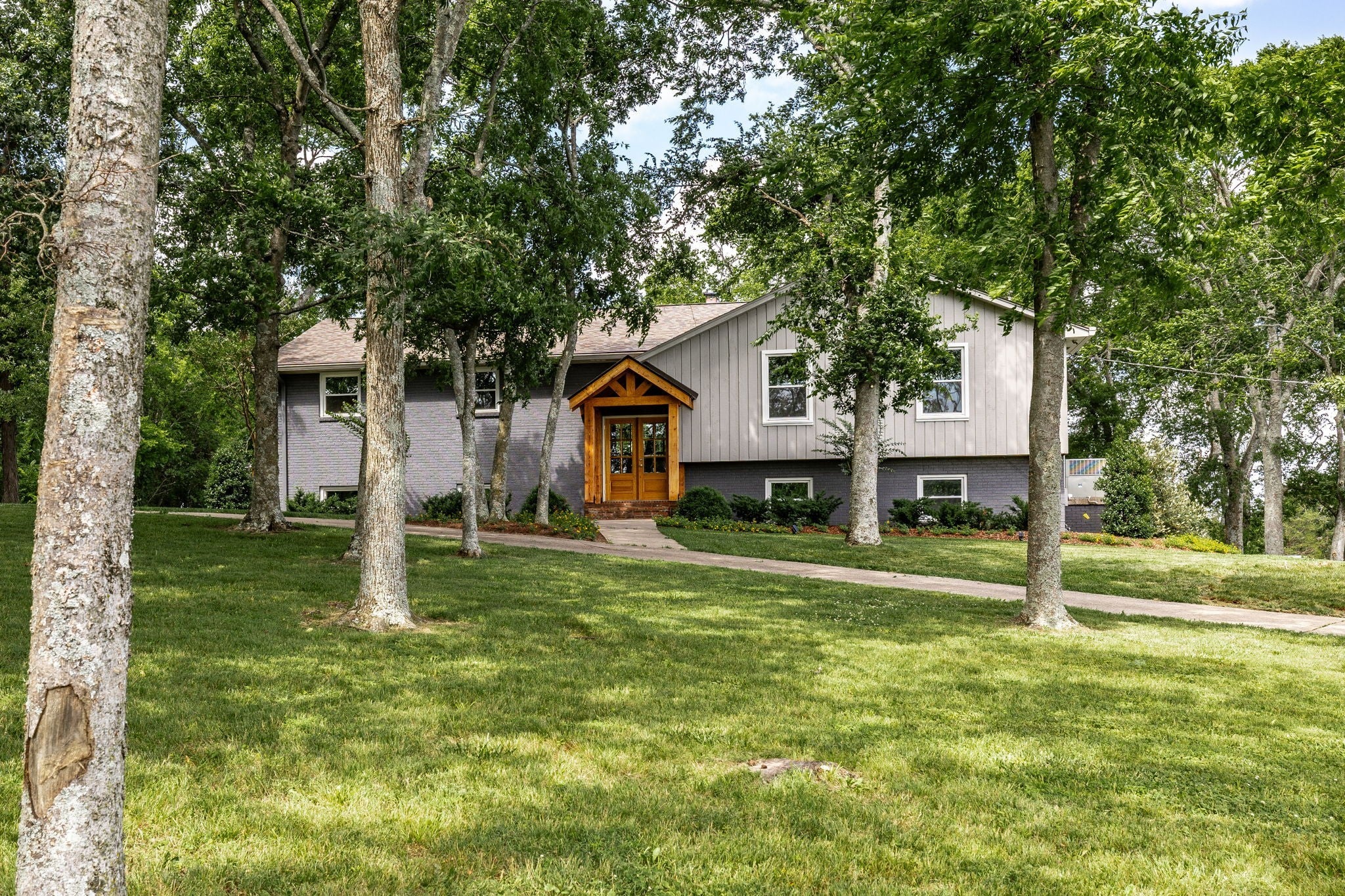 Photo of Listing #2920447