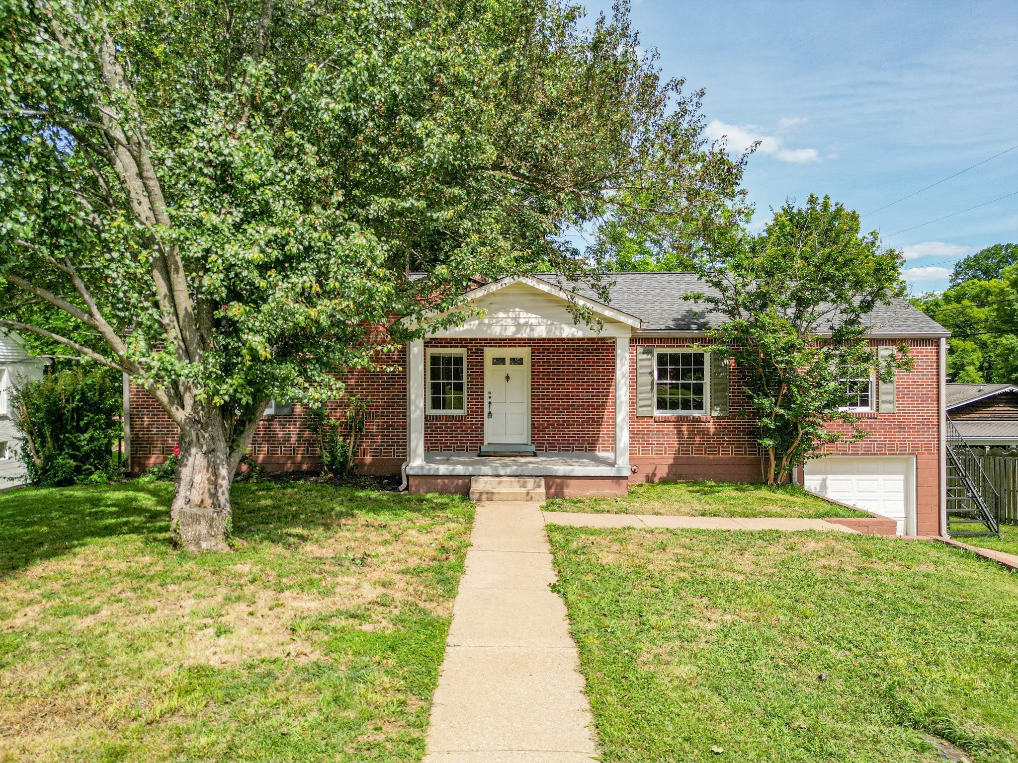Photo of Listing #2920484
