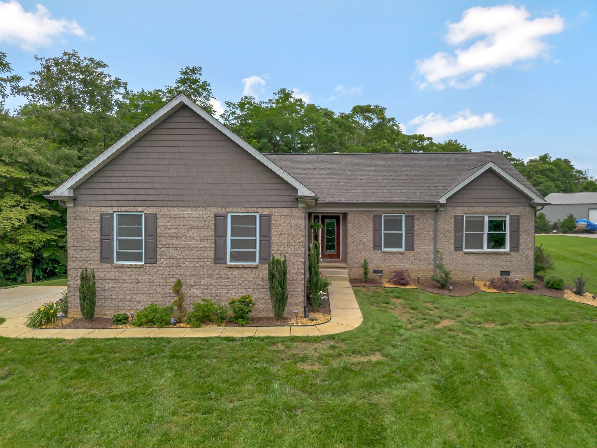 Photo of Listing #2920890