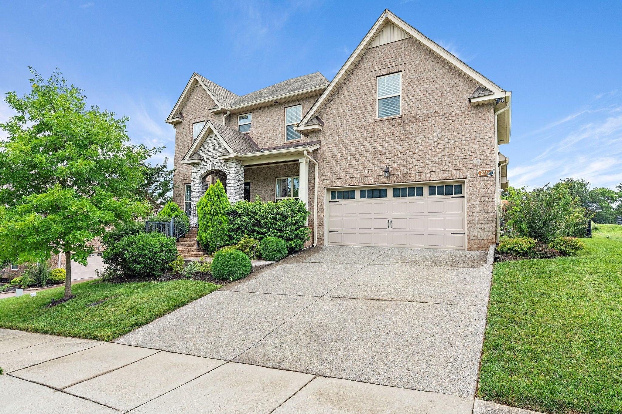Photo of Listing #2920891