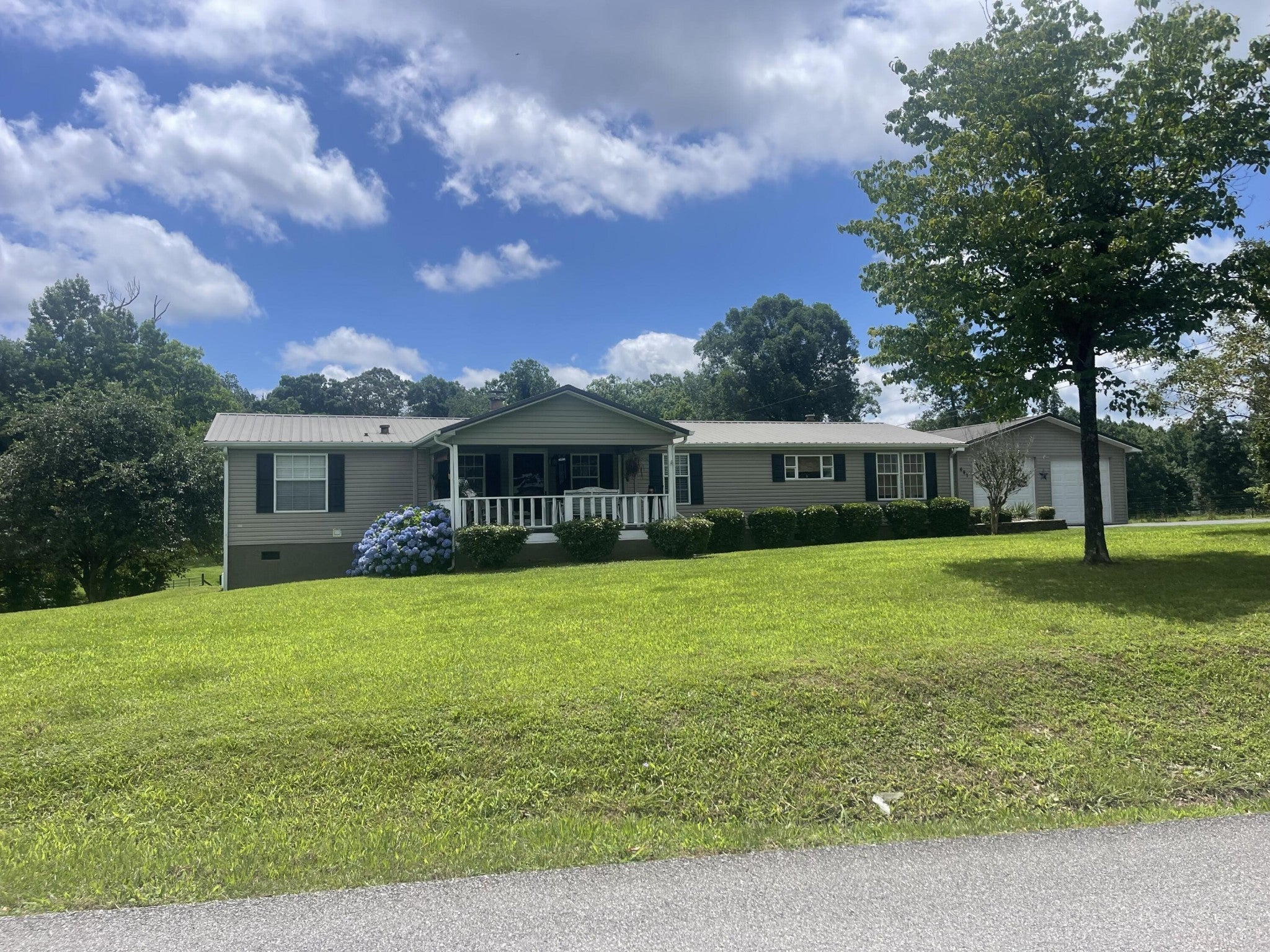 Photo of Listing #2920896