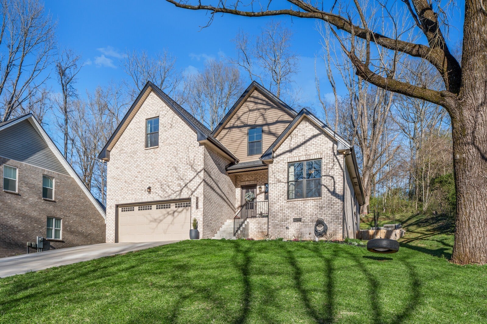Photo of Listing #2920919