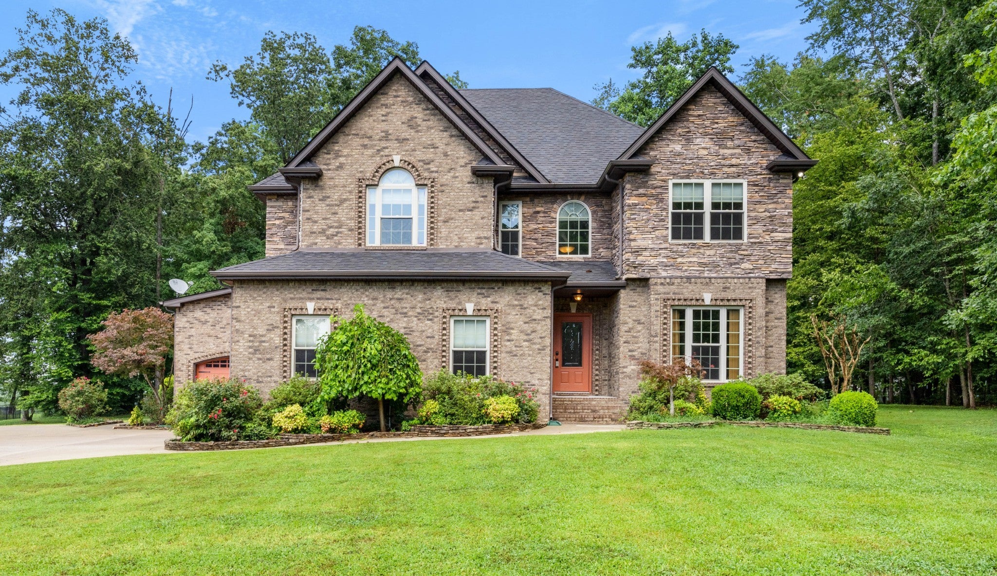 Photo of Listing #2921479