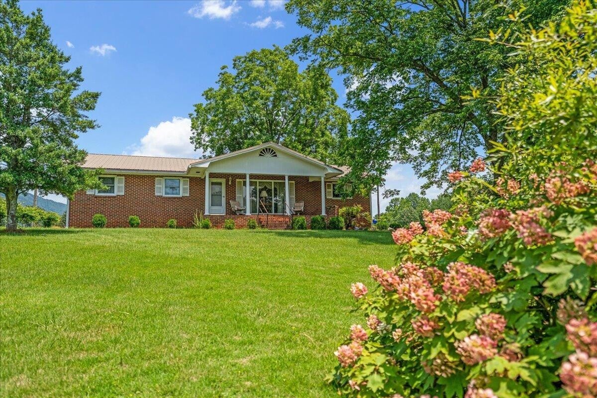 Photo of Listing #2921603