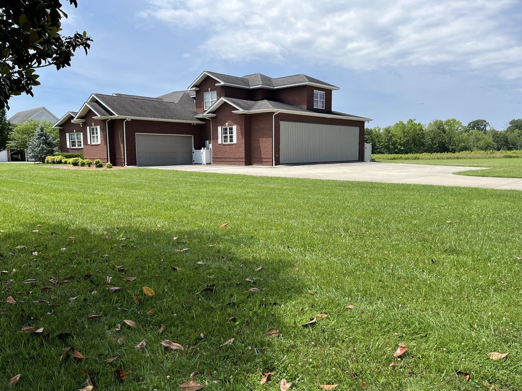 109 Chandelle Dr, Tullahoma