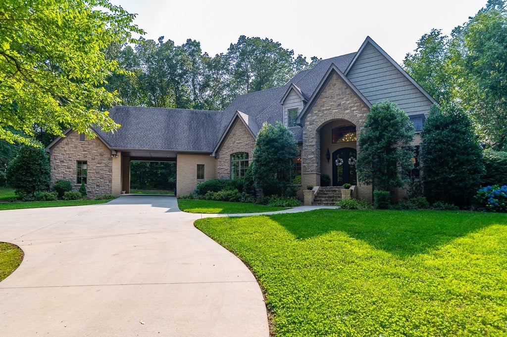 205 Nature Ridge Rd, Tullahoma