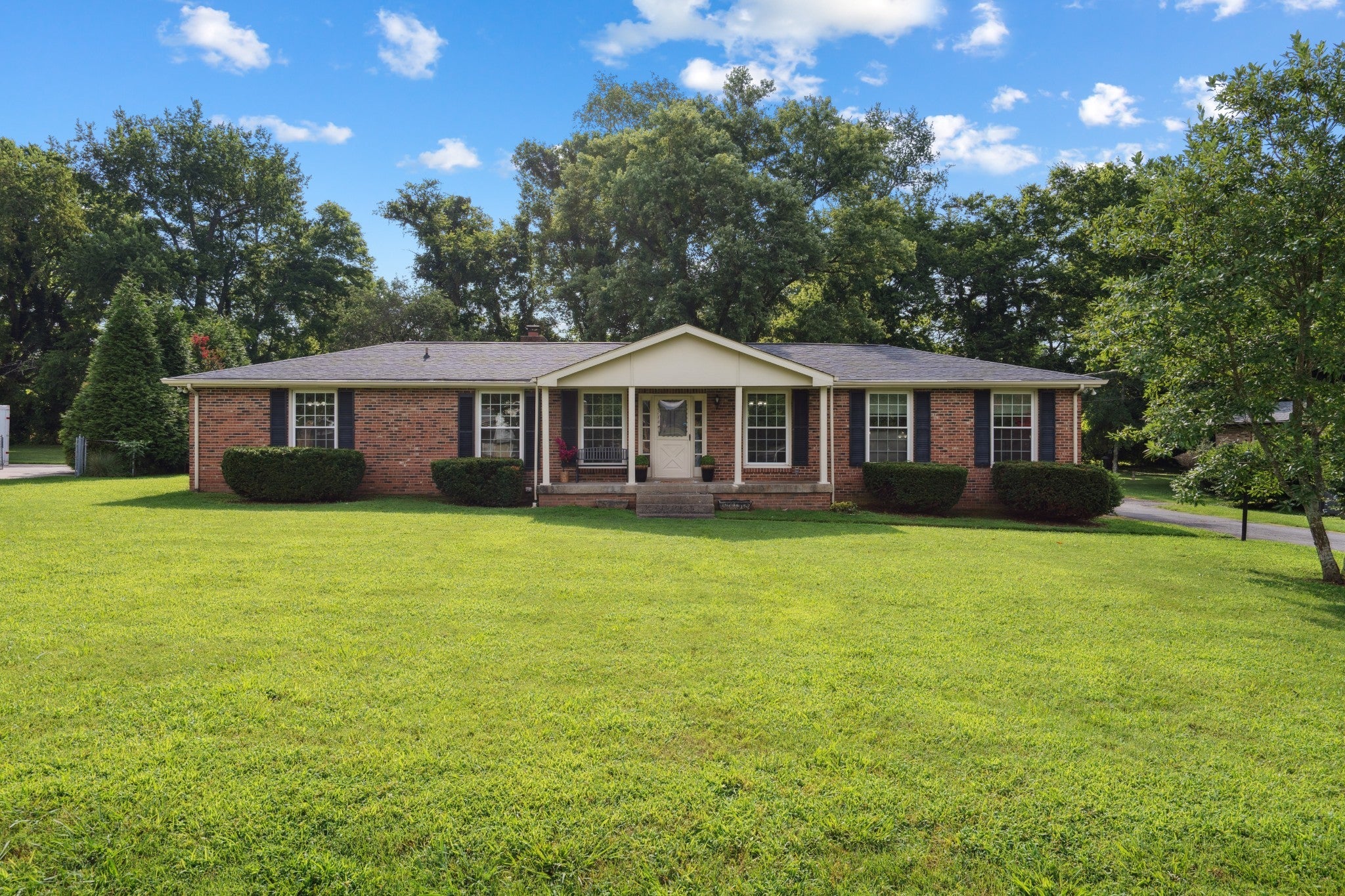 Photo of Listing #2921978
