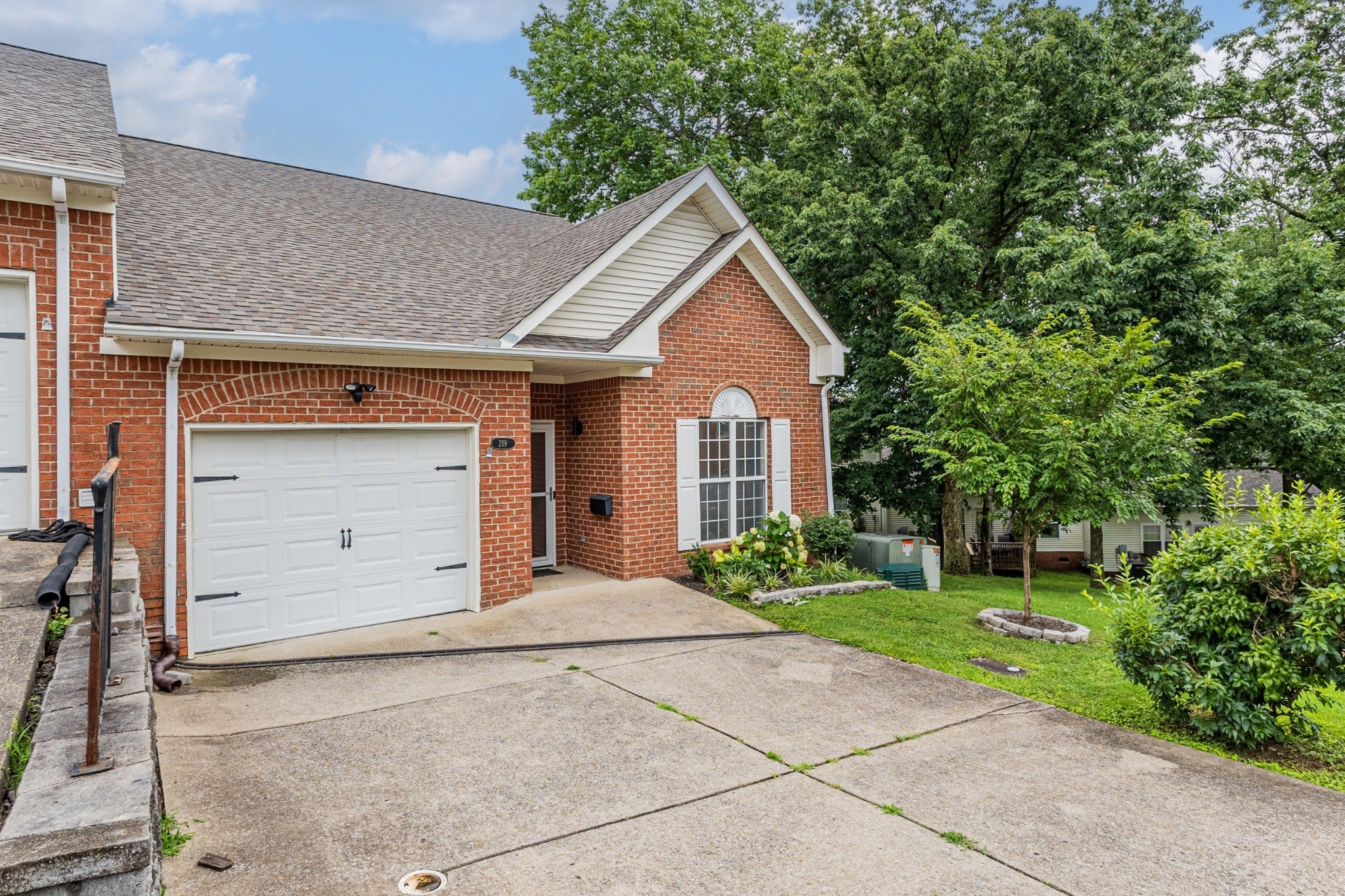 Photo of Listing #2922362