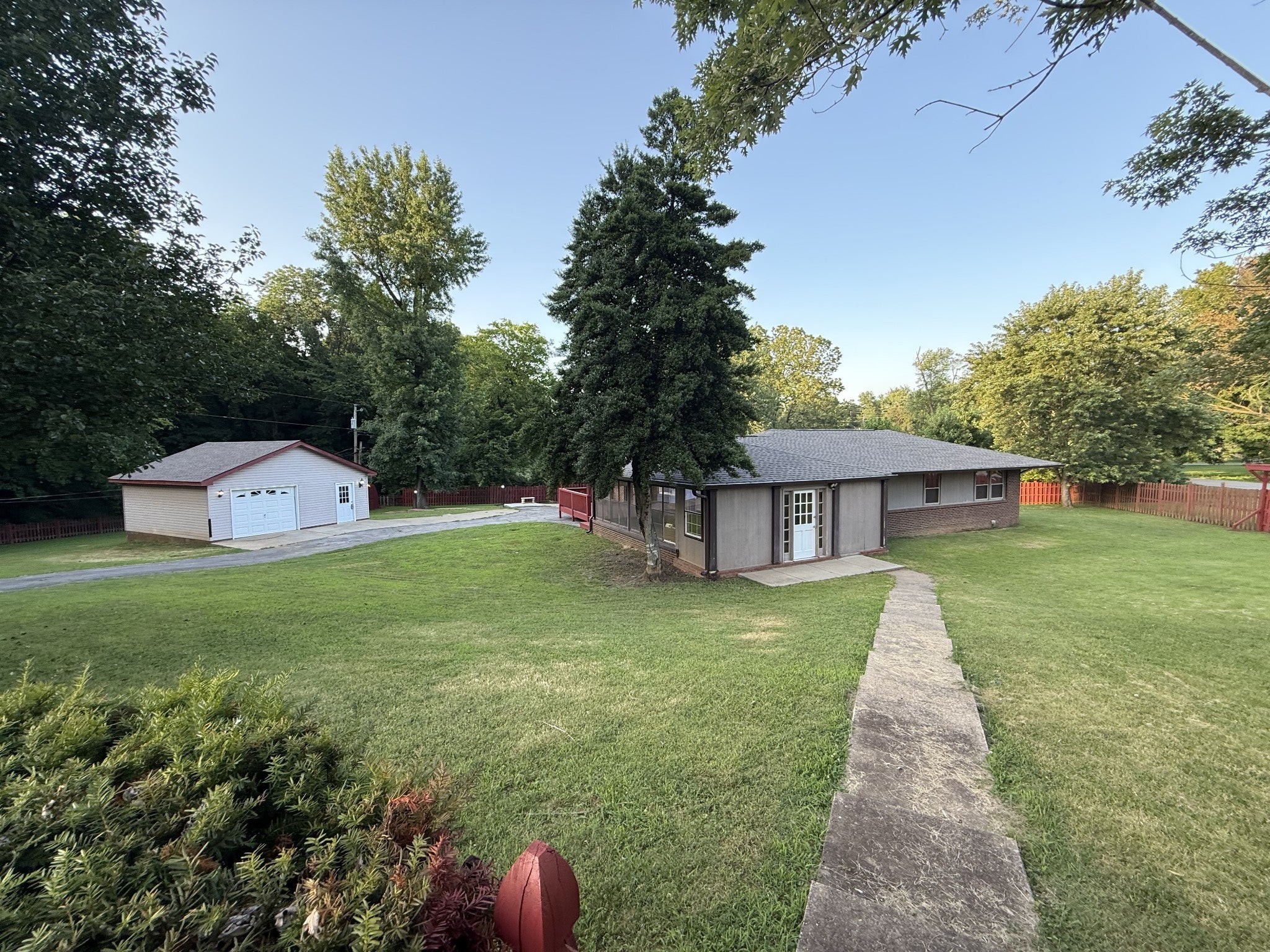 Photo of Listing #2922491