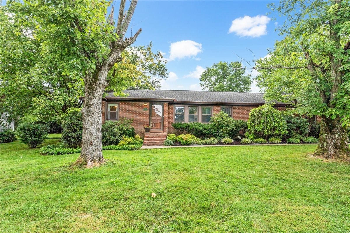 Photo of Listing #2923407