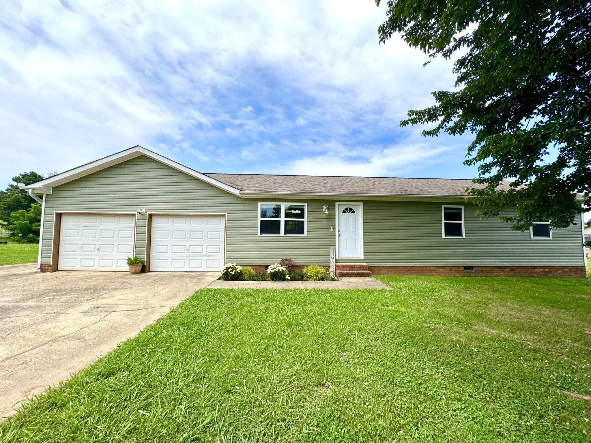 Photo of Listing #2924316