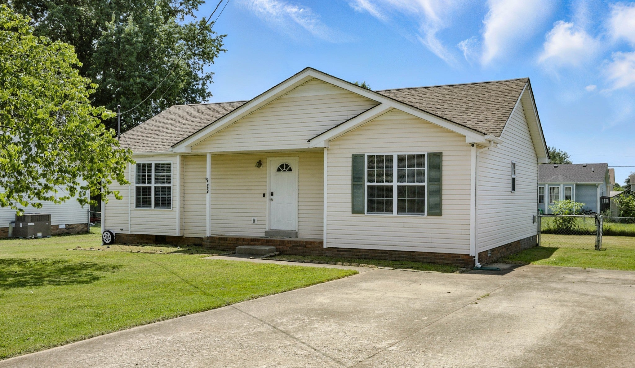 Photo of Listing #2924422