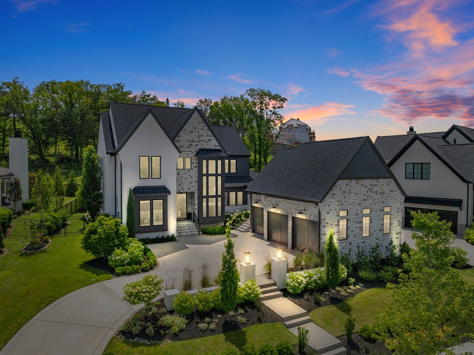 Photo of Listing #2924472