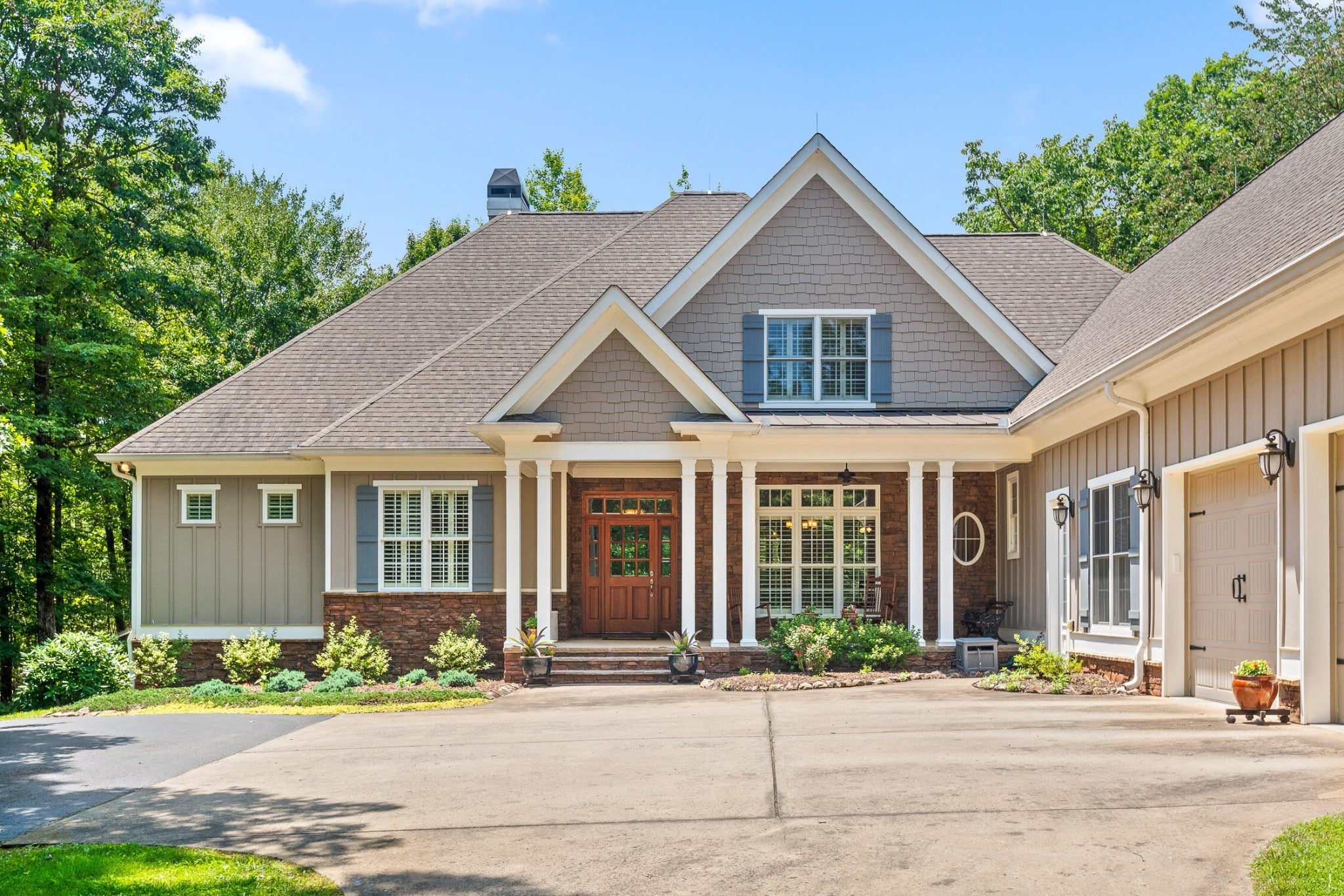 Photo of Listing #2924485