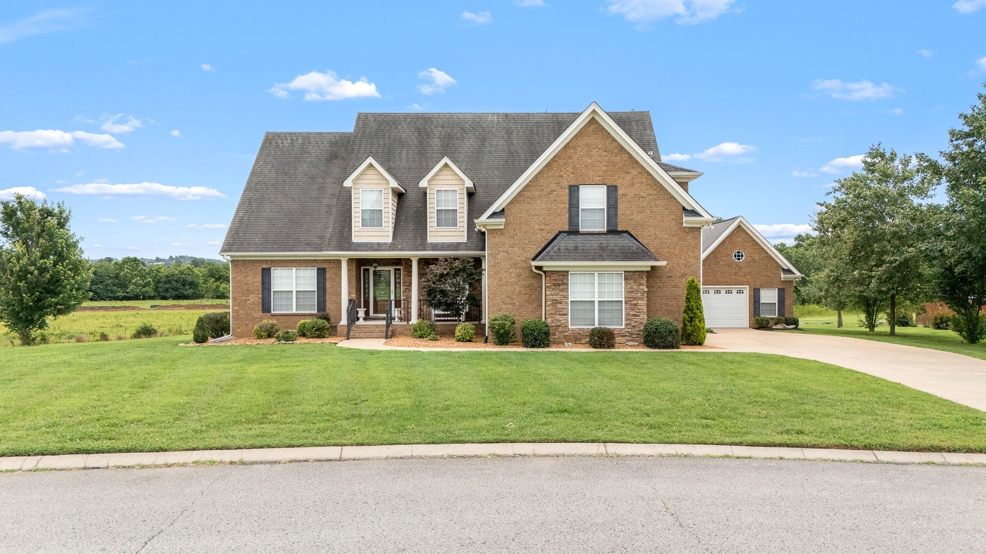 Photo of Listing #2924554
