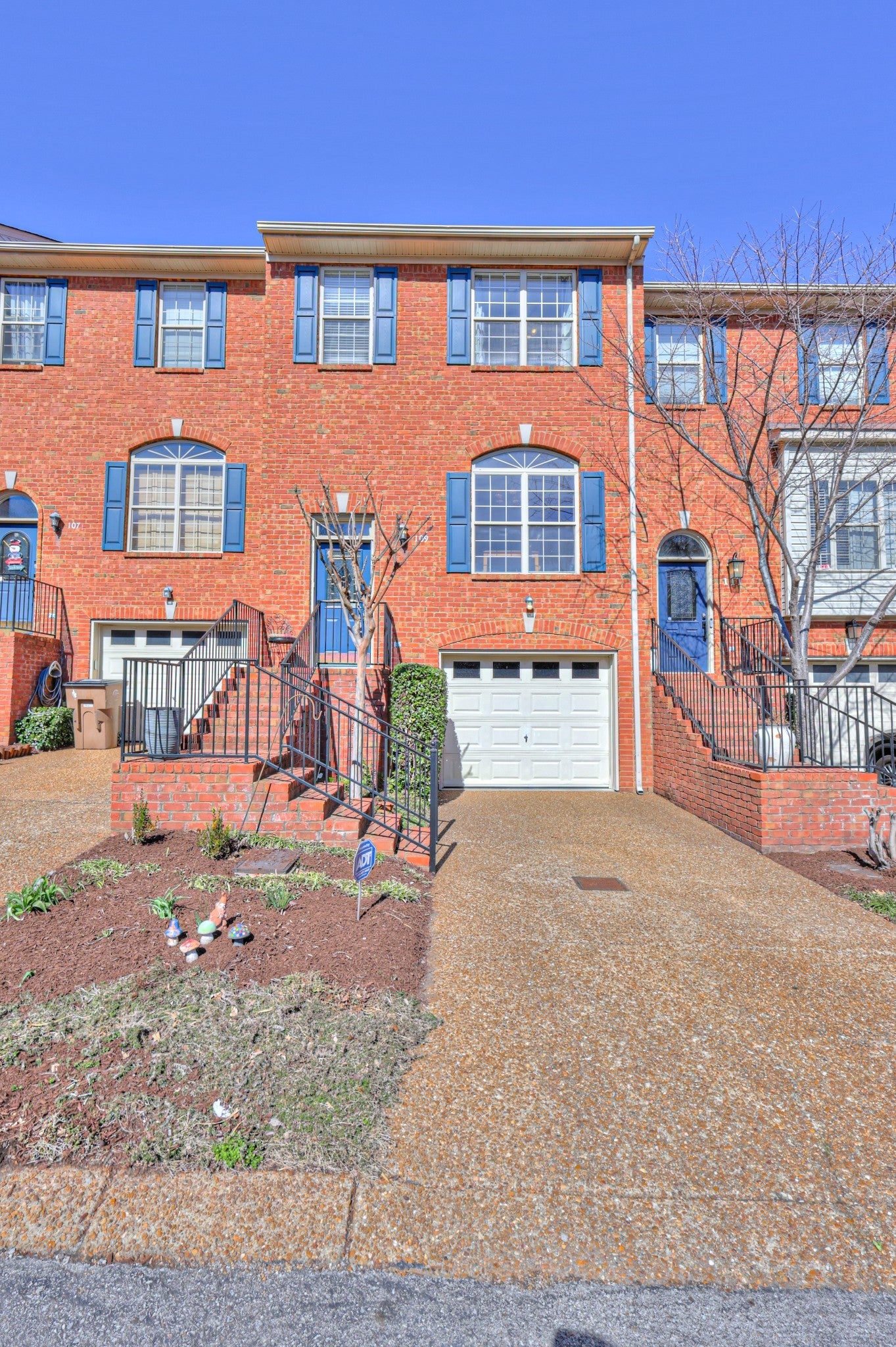 Photo of Listing #2924823