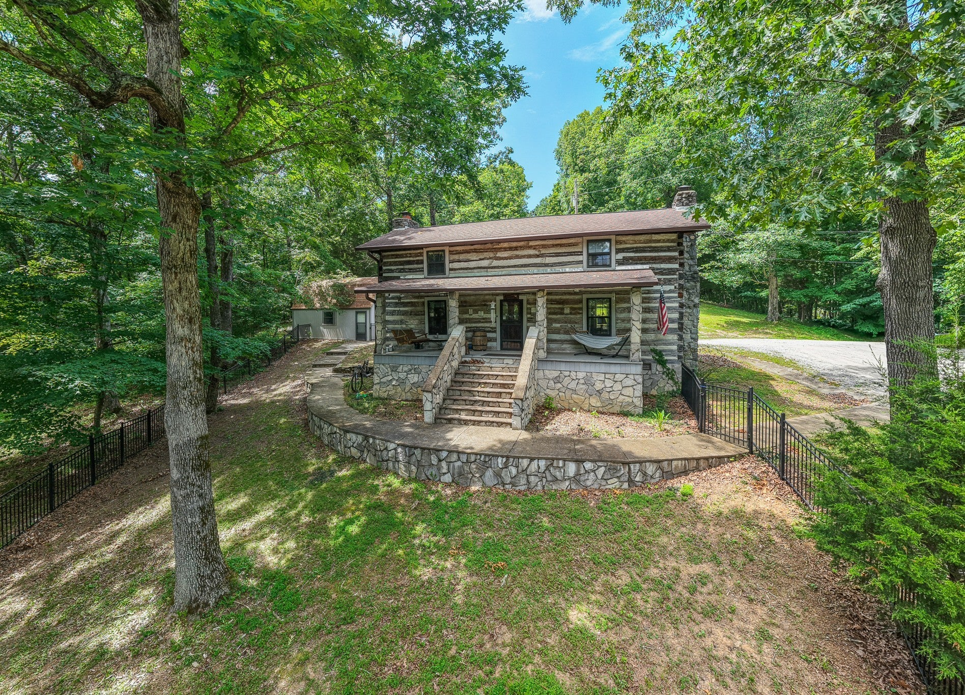 Photo of Listing #2924873