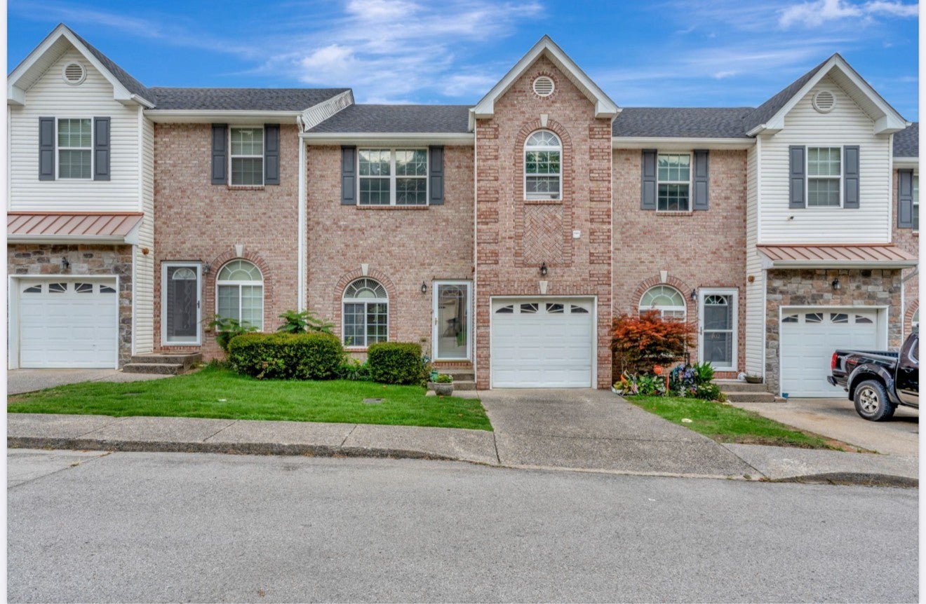Photo of Listing #2924883