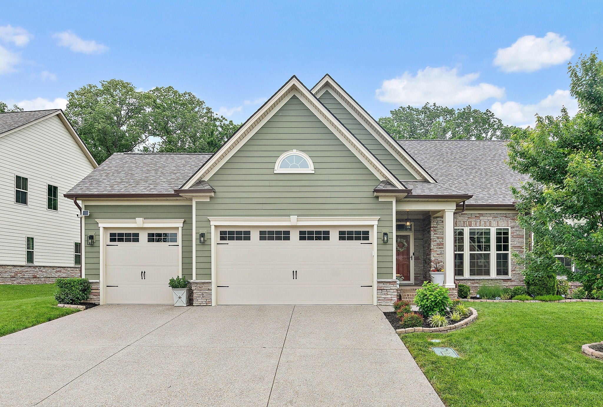 Photo of Listing #2924973