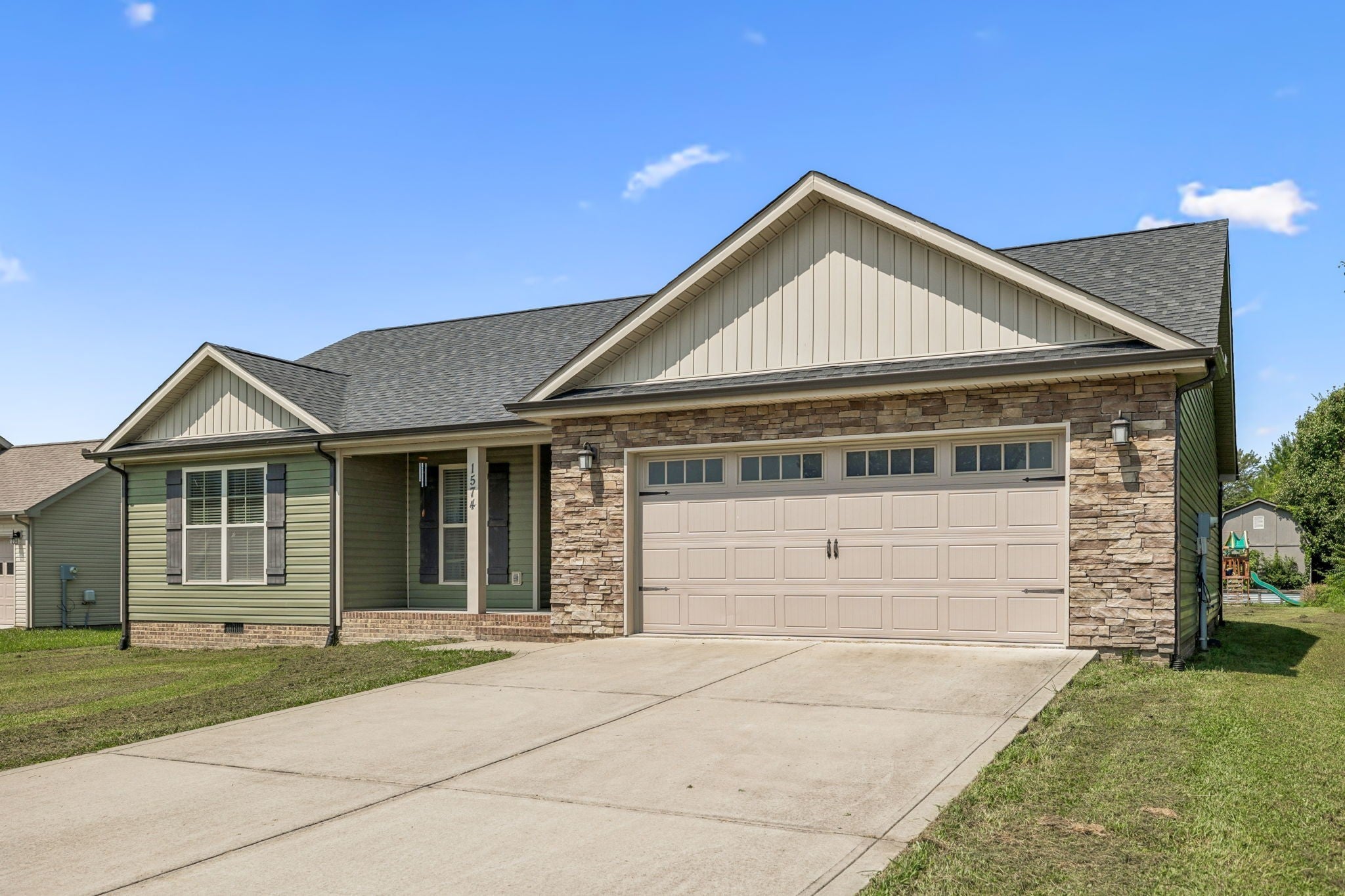 Photo of Listing #2925169