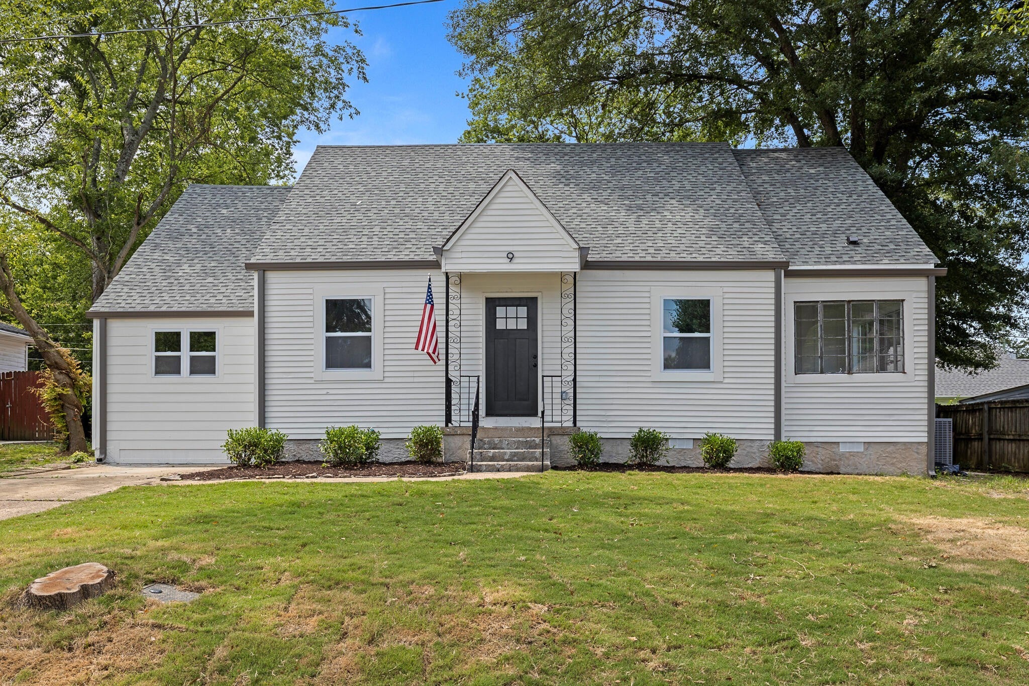 Photo of Listing #2925212