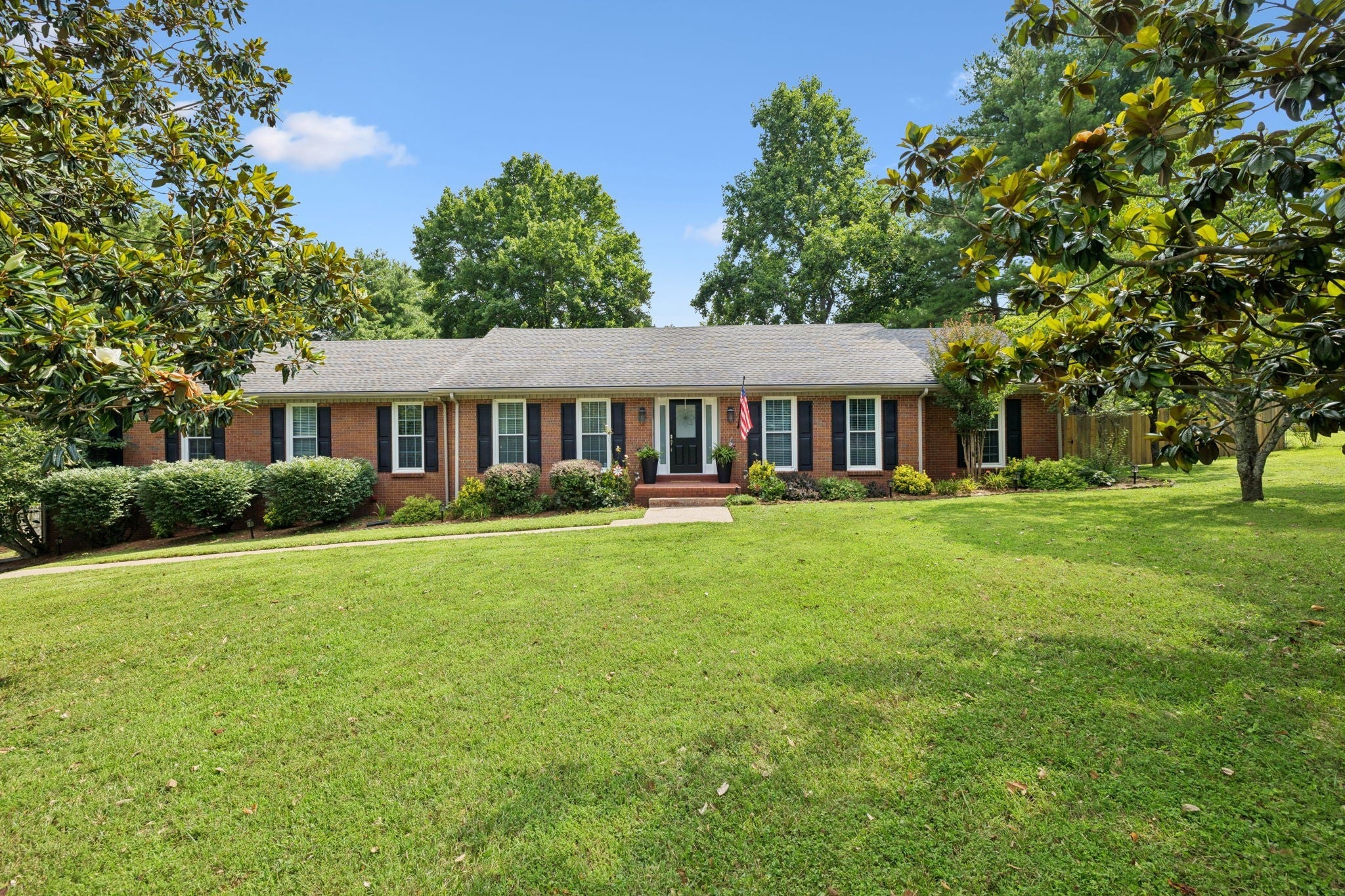 Photo of Listing #2925290