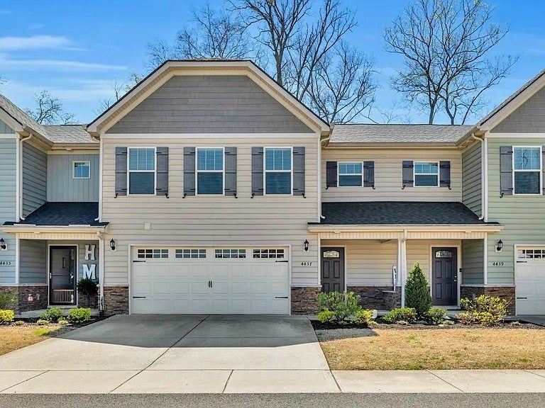 Photo of Listing #2925391