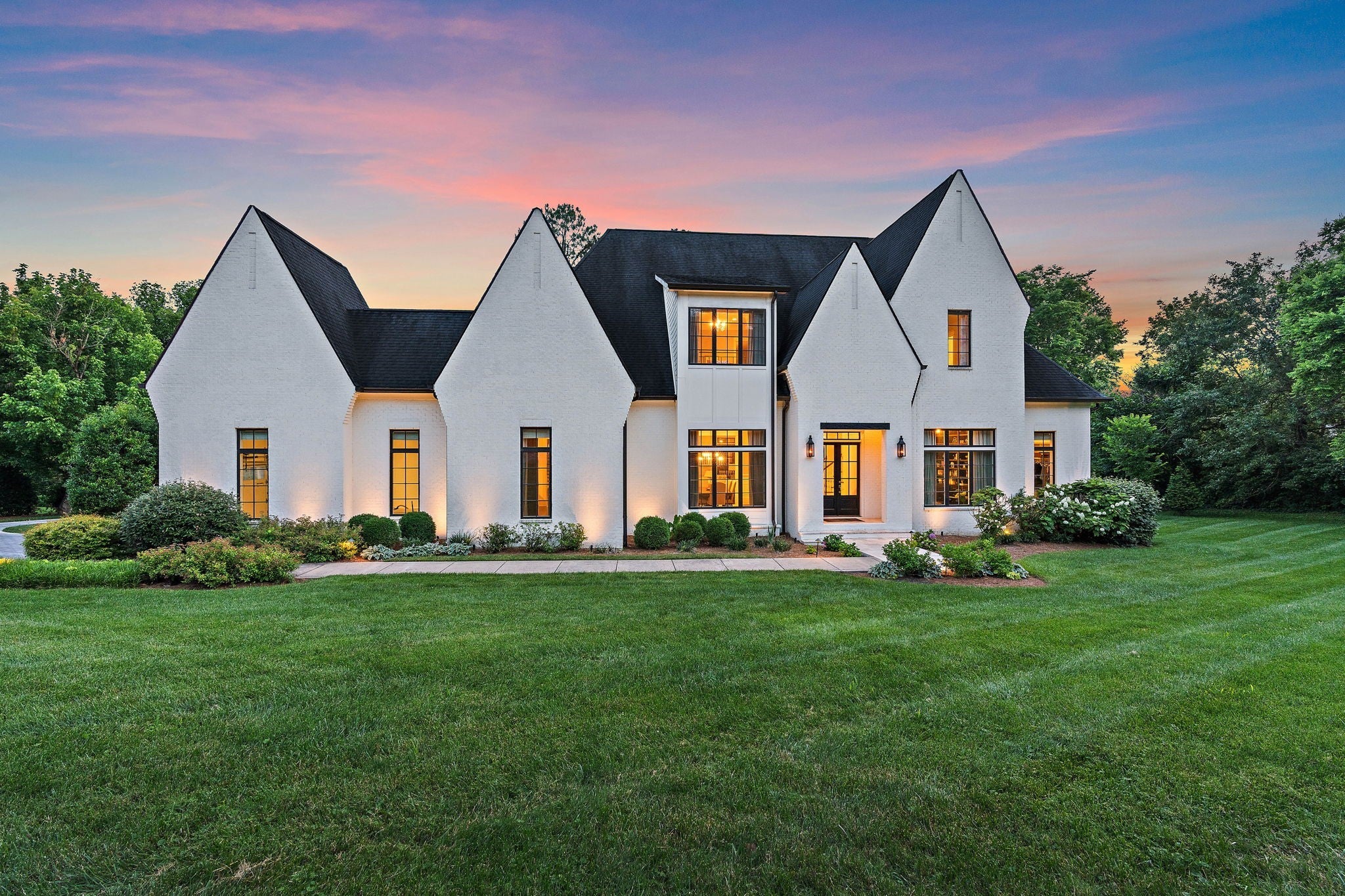 Photo of Listing #2925874