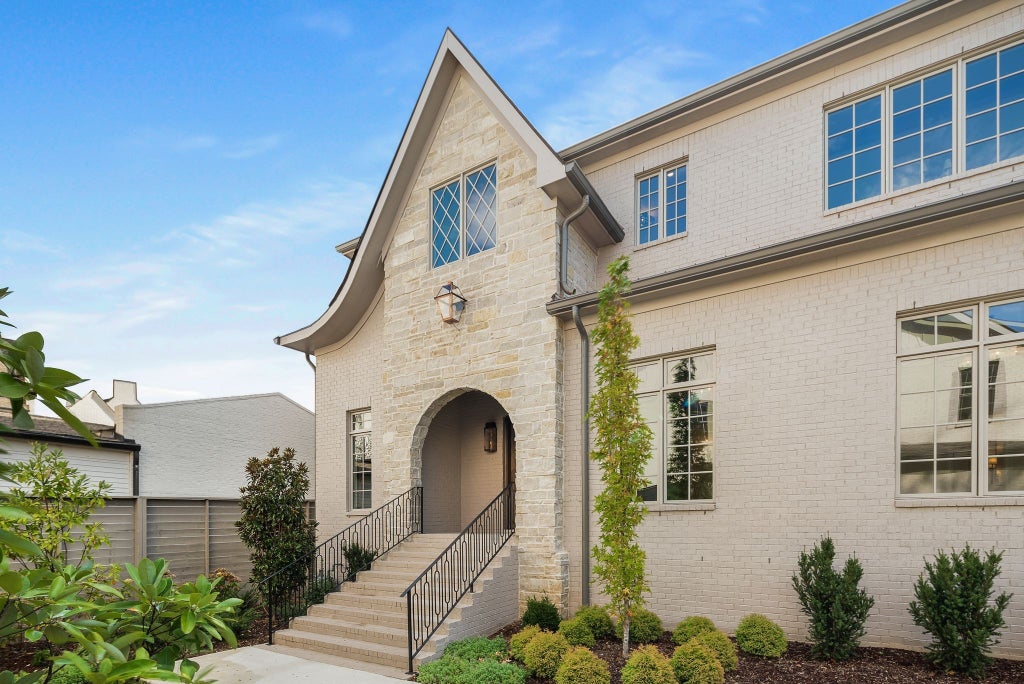 4224b Granny White Pike, Nashville